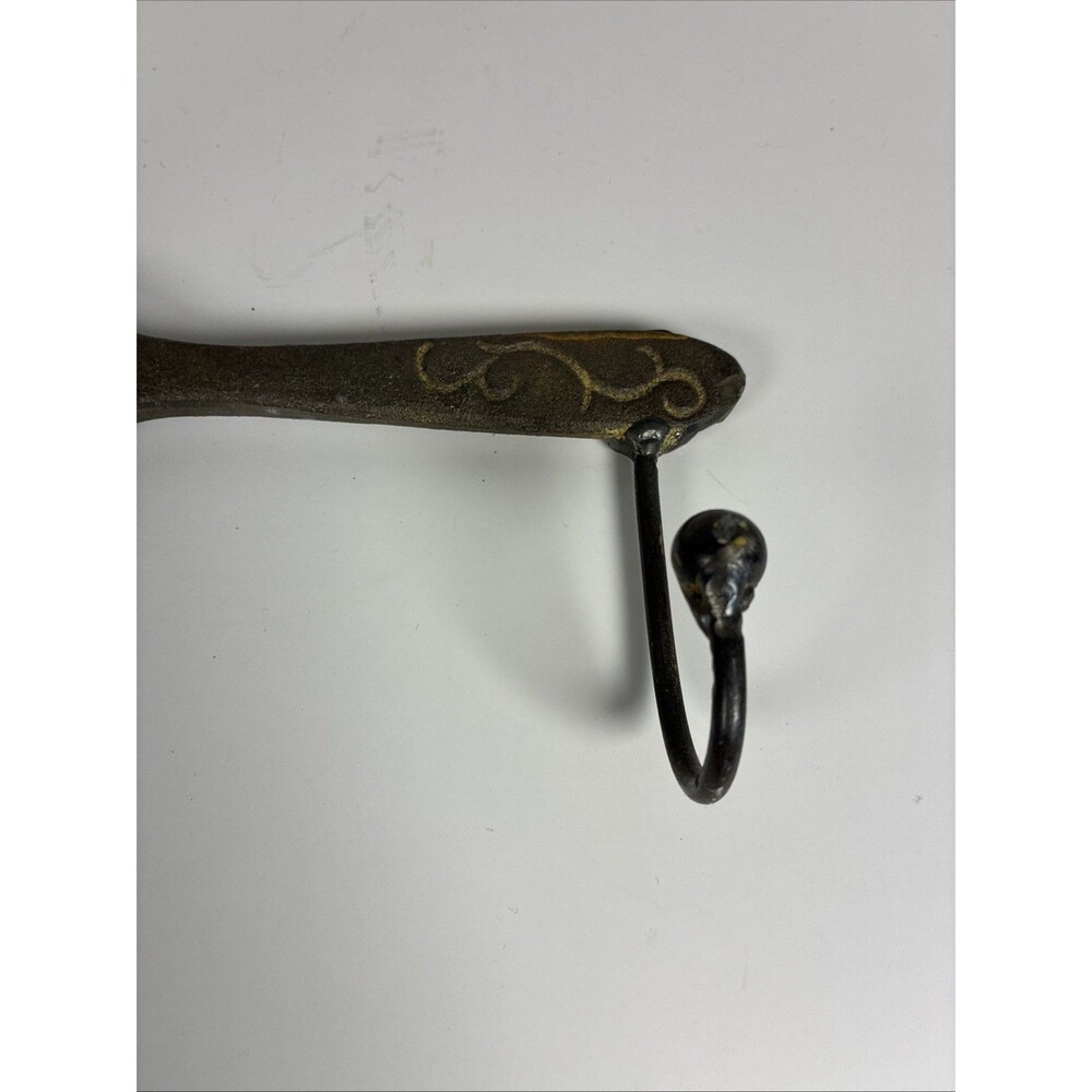 Vintage Rustic Spoon Wall Mounted 2 Hooks Heavy Cast Iron 8” - Picture 4 of 7